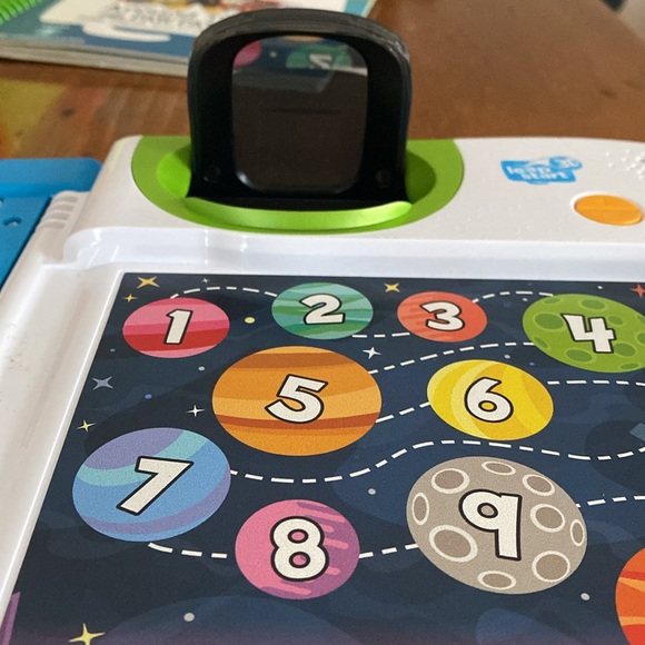 Leap Frog learning tablet with stylus homeschool teaching kids - Picture 5 of 8